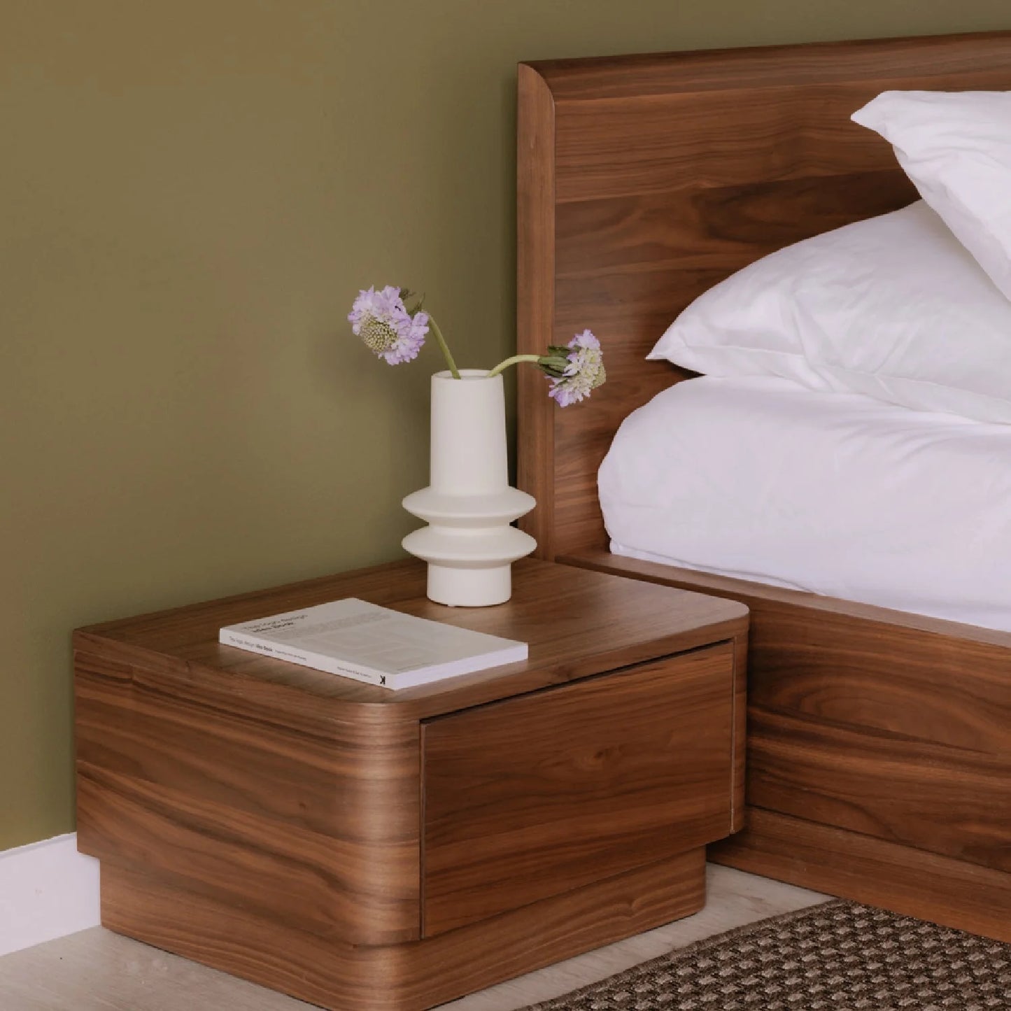 Luxury Modern Round Off 1-Drawer Nightstand European Style for Villa