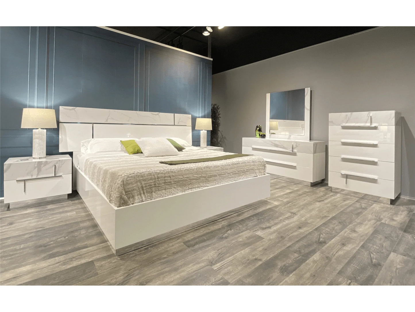 Luxury Modern Sammy Bedroom Set European Style for Villa