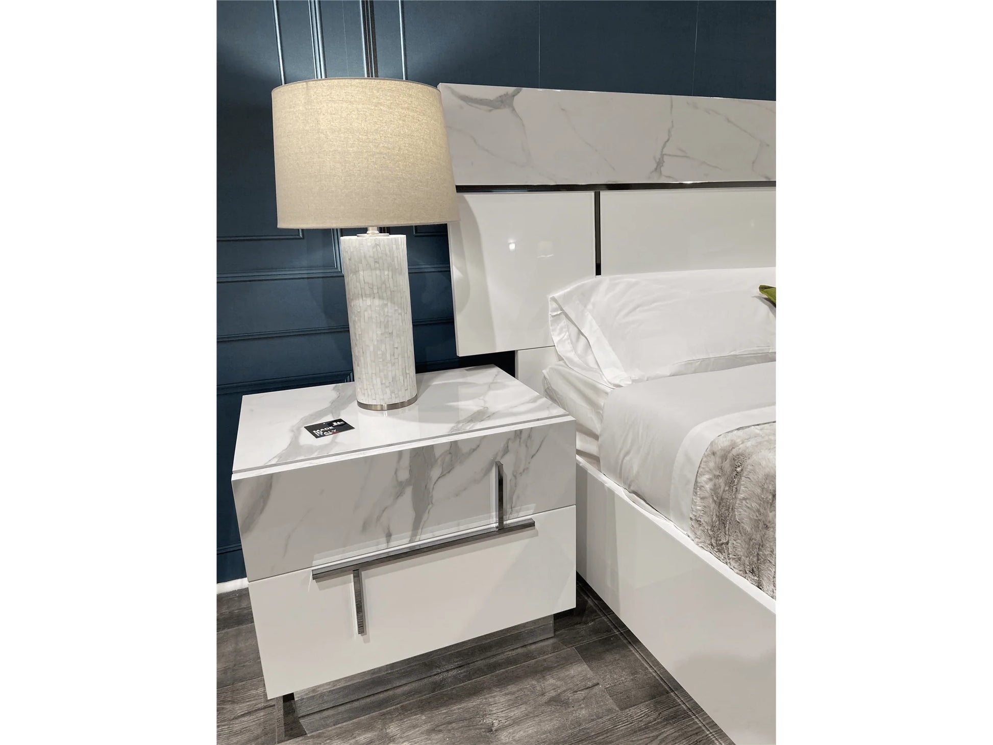 Luxury Modern Sammy Bedroom Set European Style for Villa