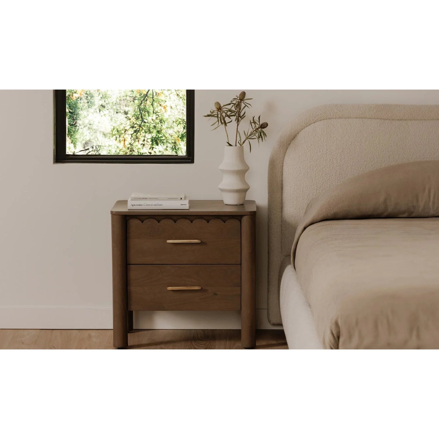 Luxury Modern Scalloped-Edge 2-Drawer Nightstand European Style for Villa
