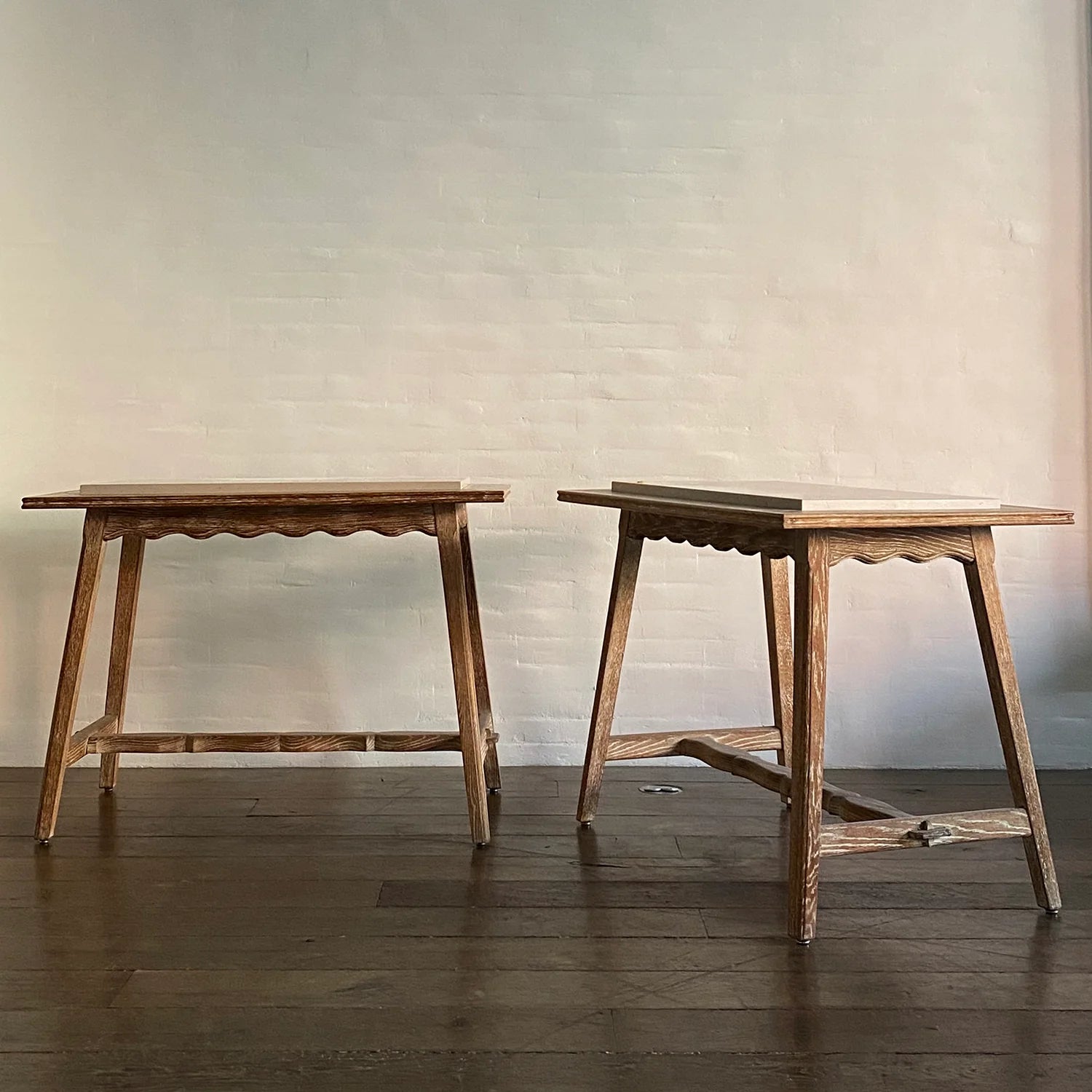Luxury Modern Scalloped Side Table European Style for Villa