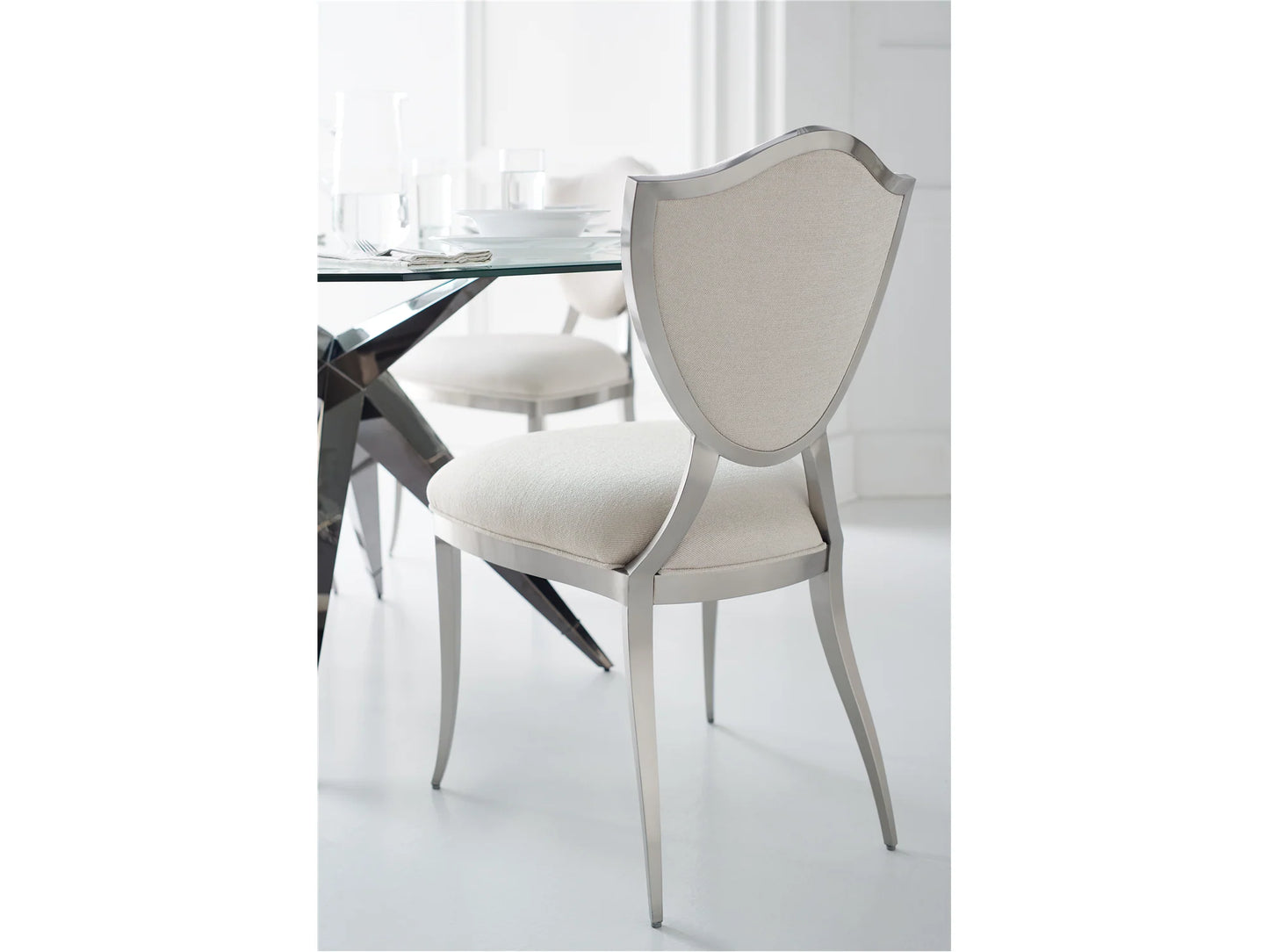 Luxury Modern Shield Me Dining Chair European Style for Villa