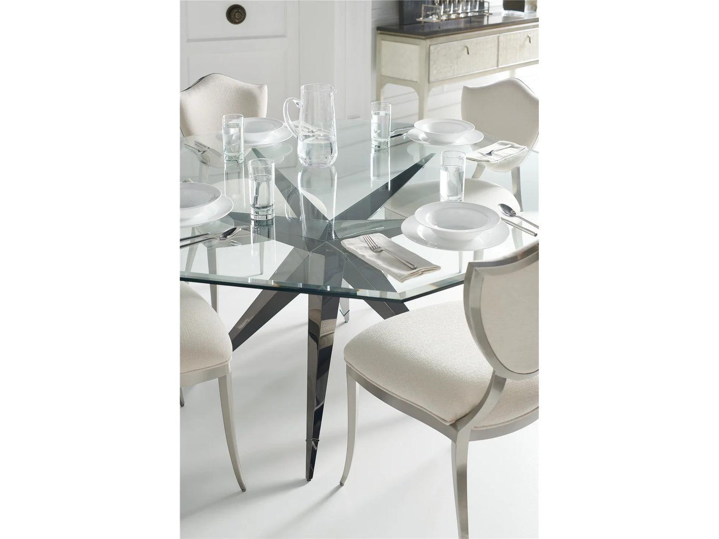 Luxury Modern Shield Me Dining Chair European Style for Villa