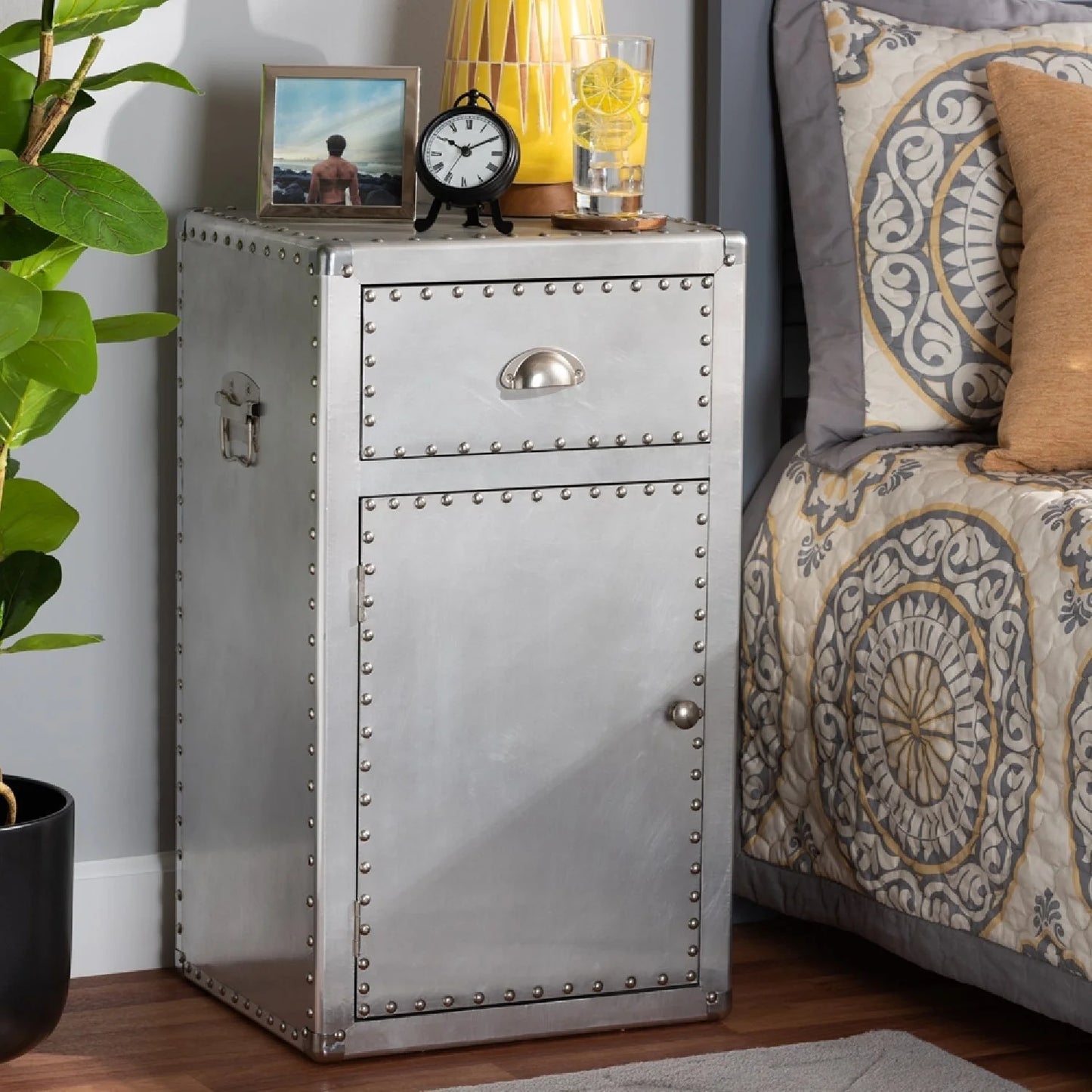 Luxury Modern Silver Storage Cabinet European Style for Villa