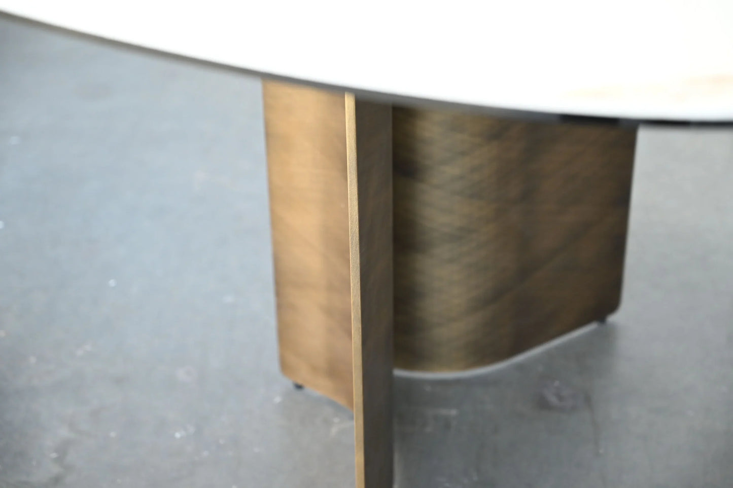Luxury Modern Sole Dining Table European Style for Villa
