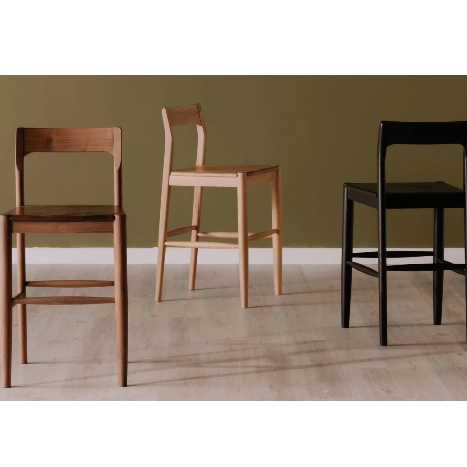 Luxury Modern Solid Wood Open Back Counter Stool European Style for Villa