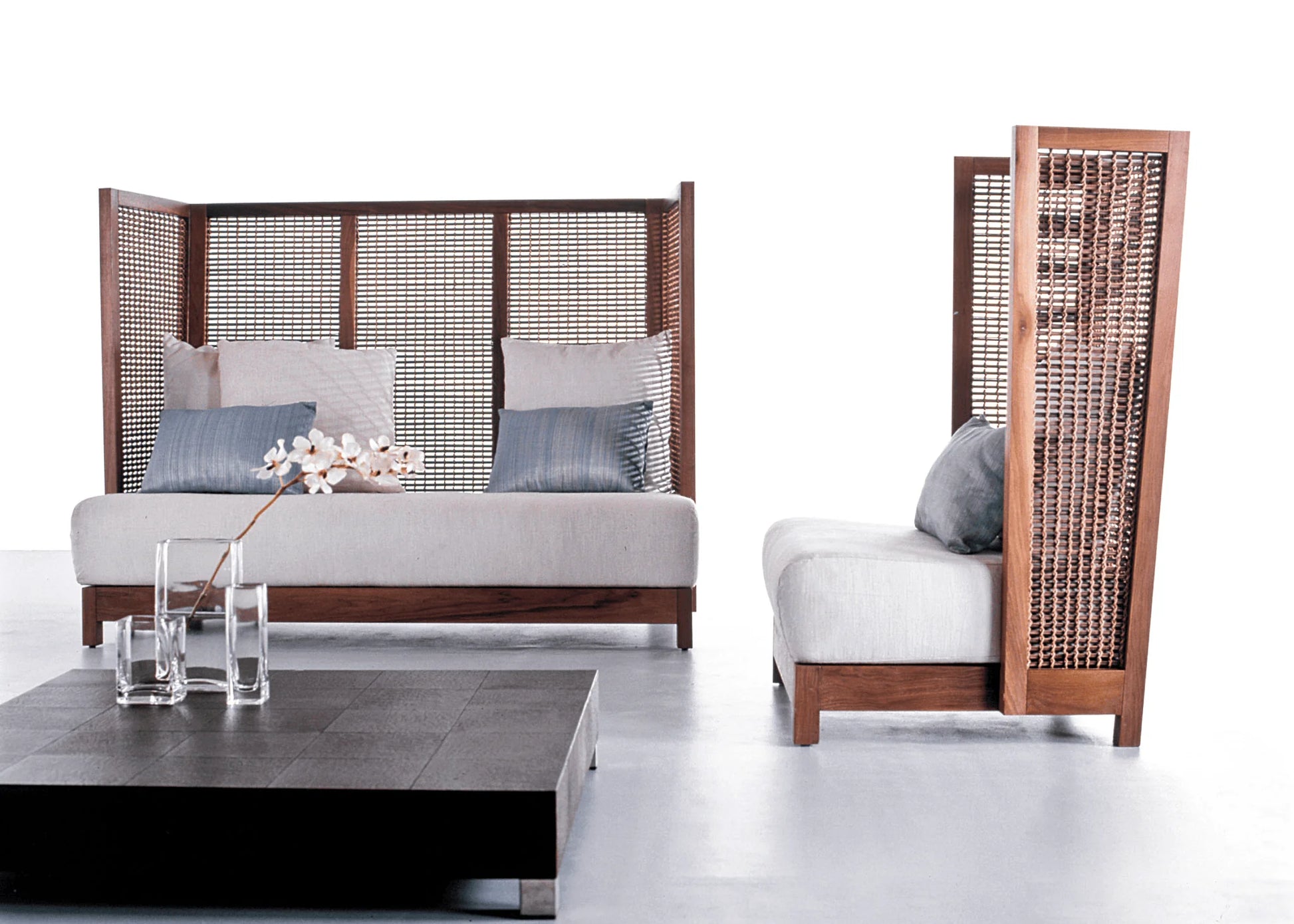 Luxury Modern Suzy Wong High Back Sofa European Style for Villa