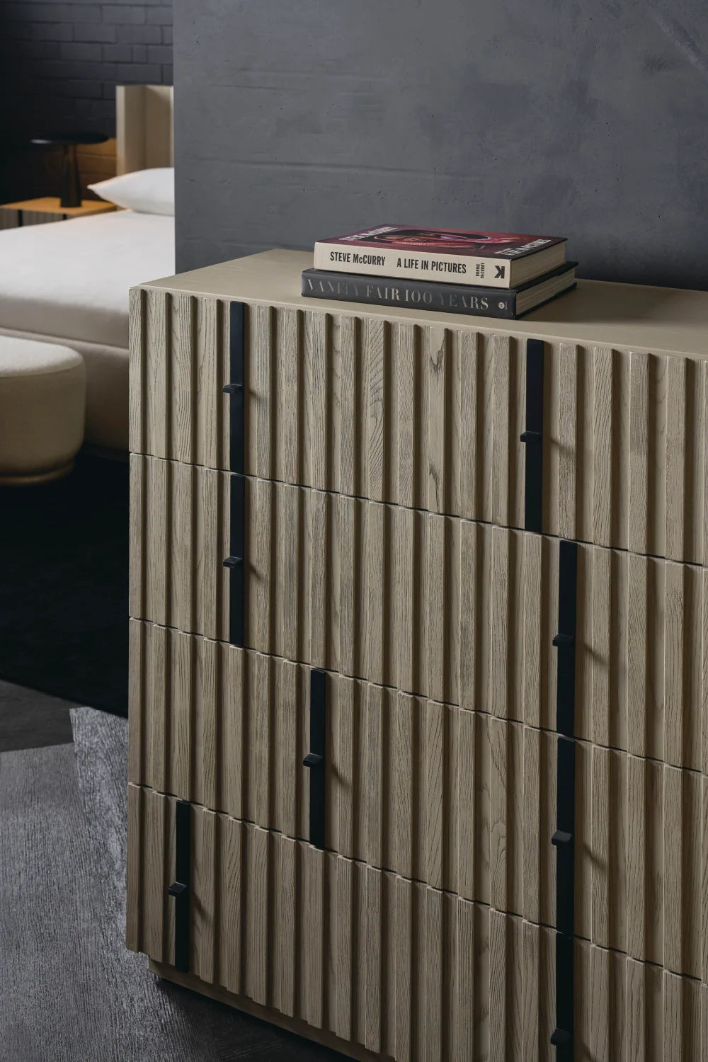 Luxury Modern Taupe Slatted Oak 4-Drawer Chest European Style for Villa