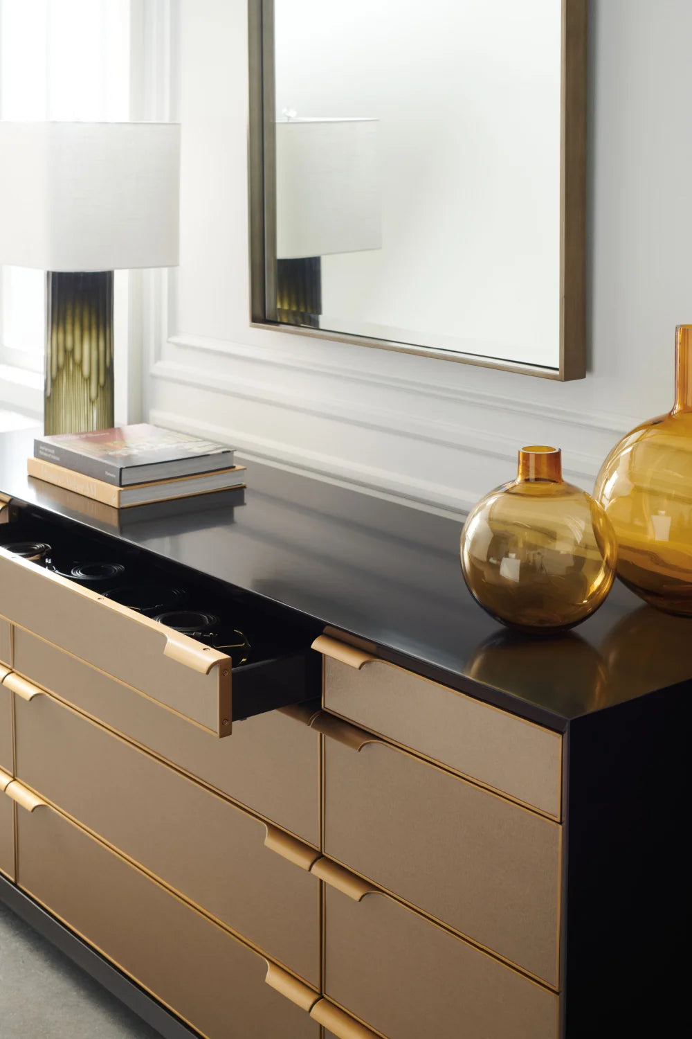 Luxury Modern Textured Dresser European Style for Villa