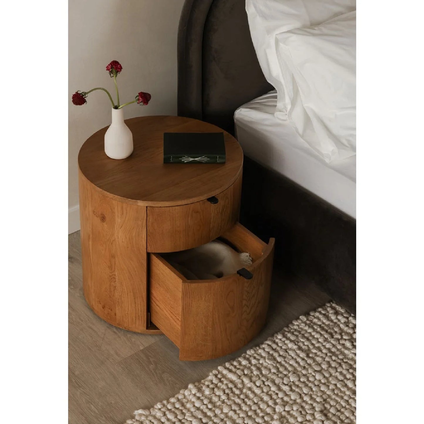 Luxury Modern Theo 2-Drawer Nightstand European Style for Villa