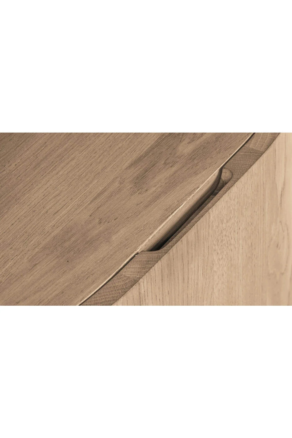Luxury Modern Tommy Oak Nightstand European Style for Villa