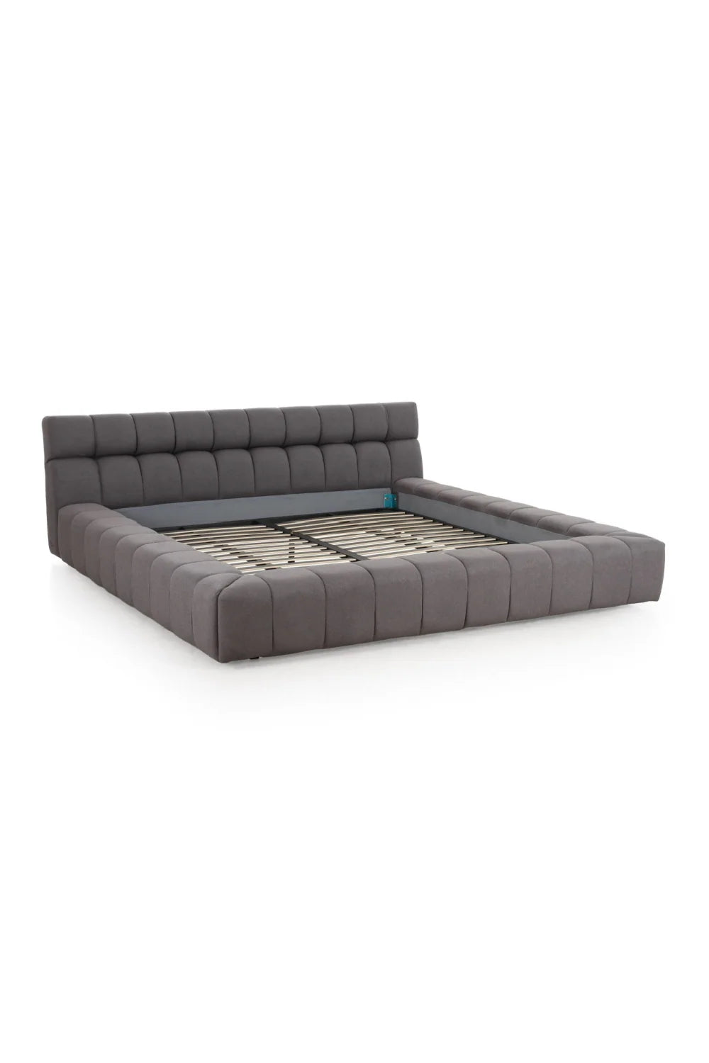 Luxury Modern Tufted Fabric Queen Bed European Style for Villa