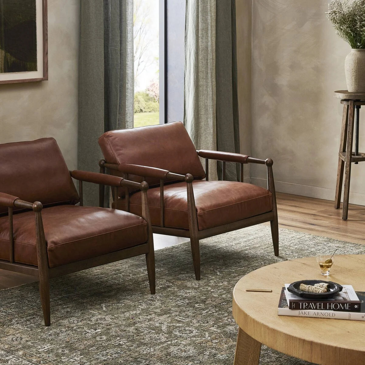 Luxury Modern Warren Accent Chair European Style for Villa