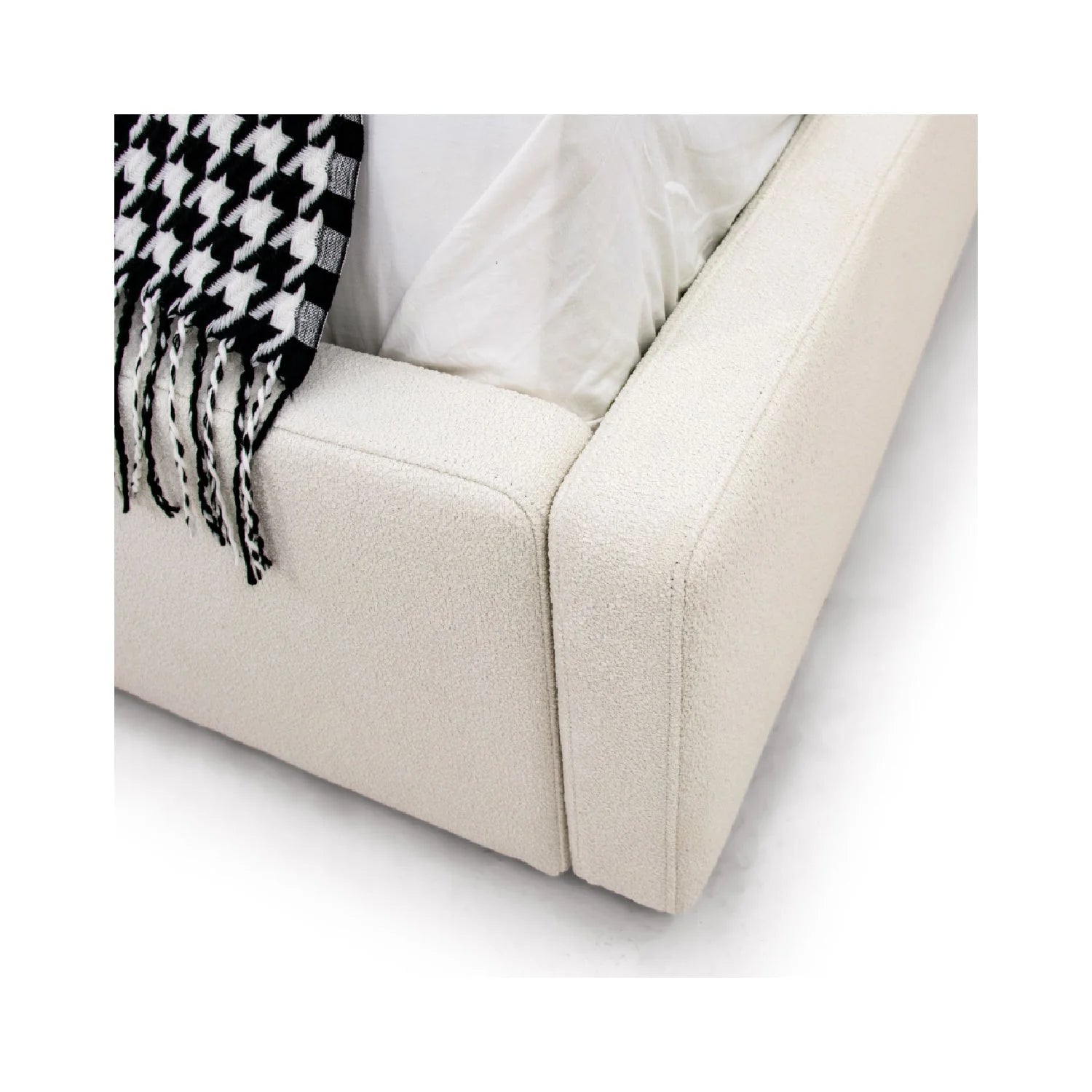 Luxury Modern White Teddy Fabric Bed European Style for Villa