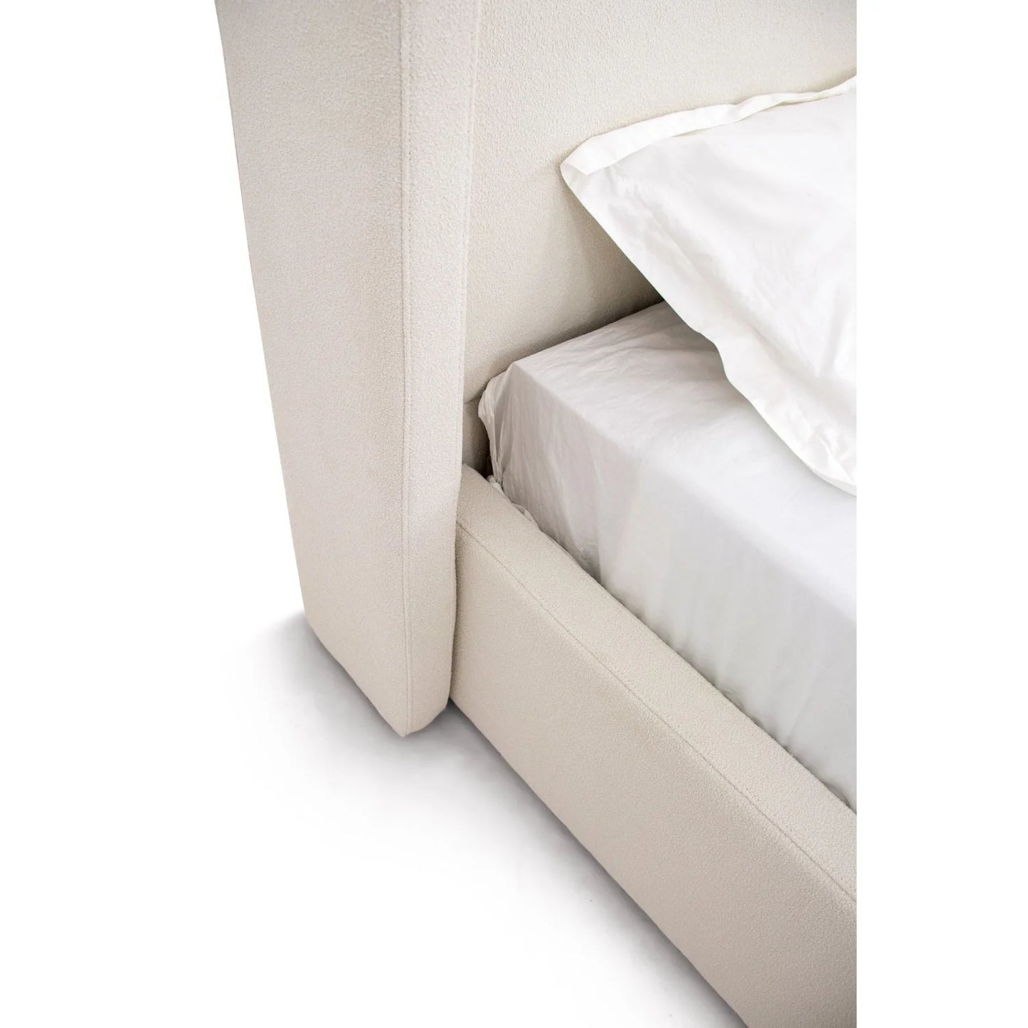 Luxury Modern White Teddy Fabric Bed European Style for Villa