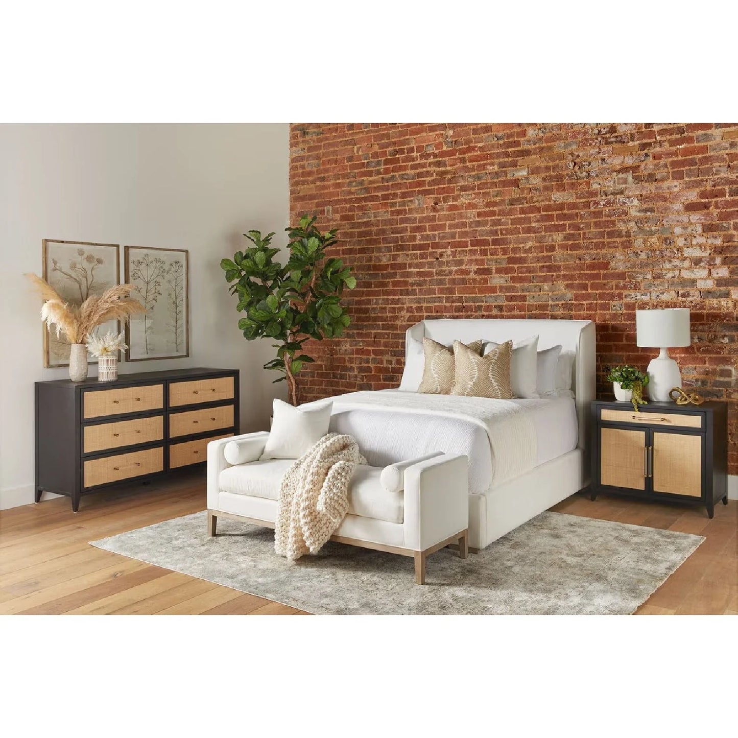 Luxury Modern White Wing Panelled King Bed European Style for Villa