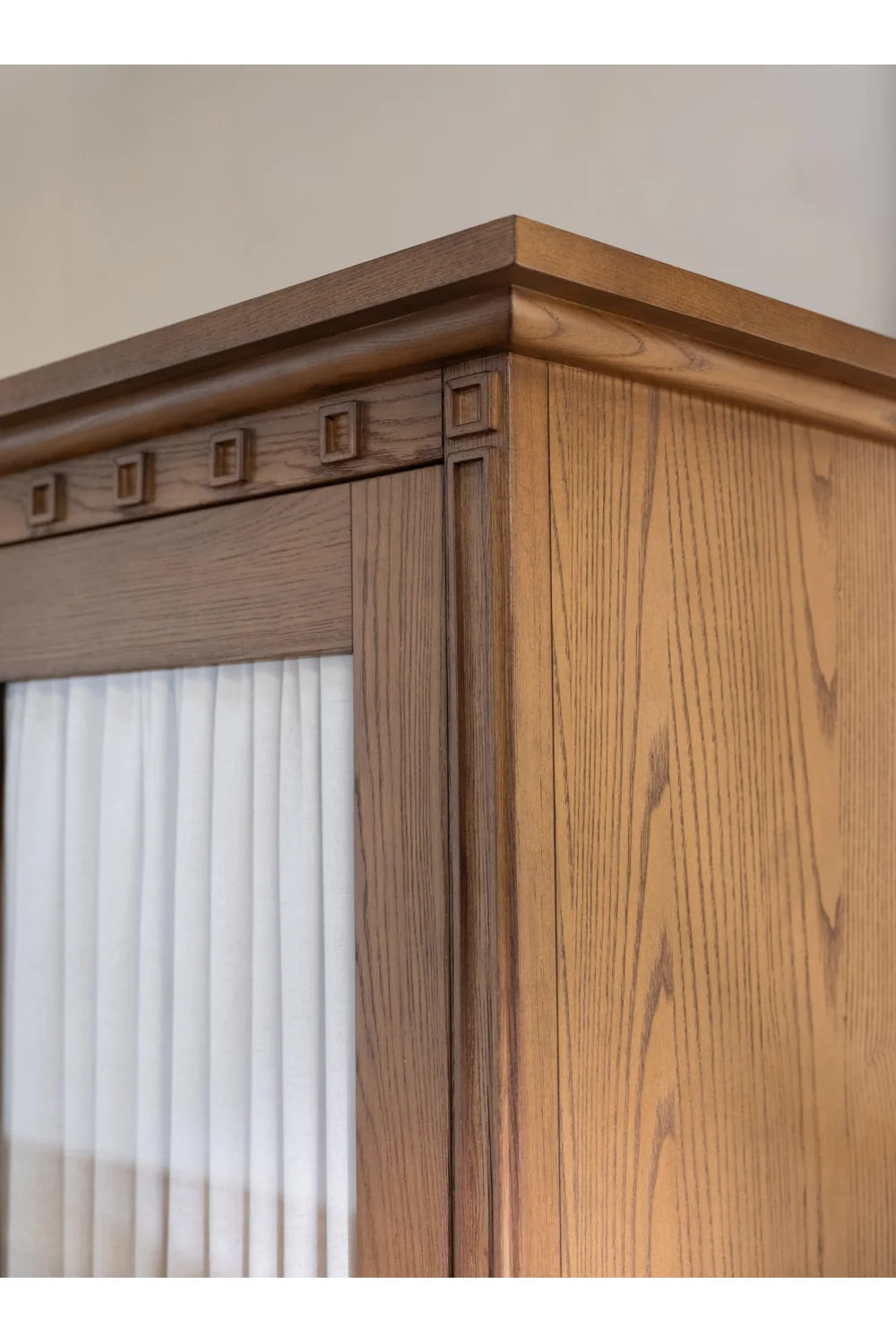 Luxury Modern Wood Tall Cabinet European Style for Villa
