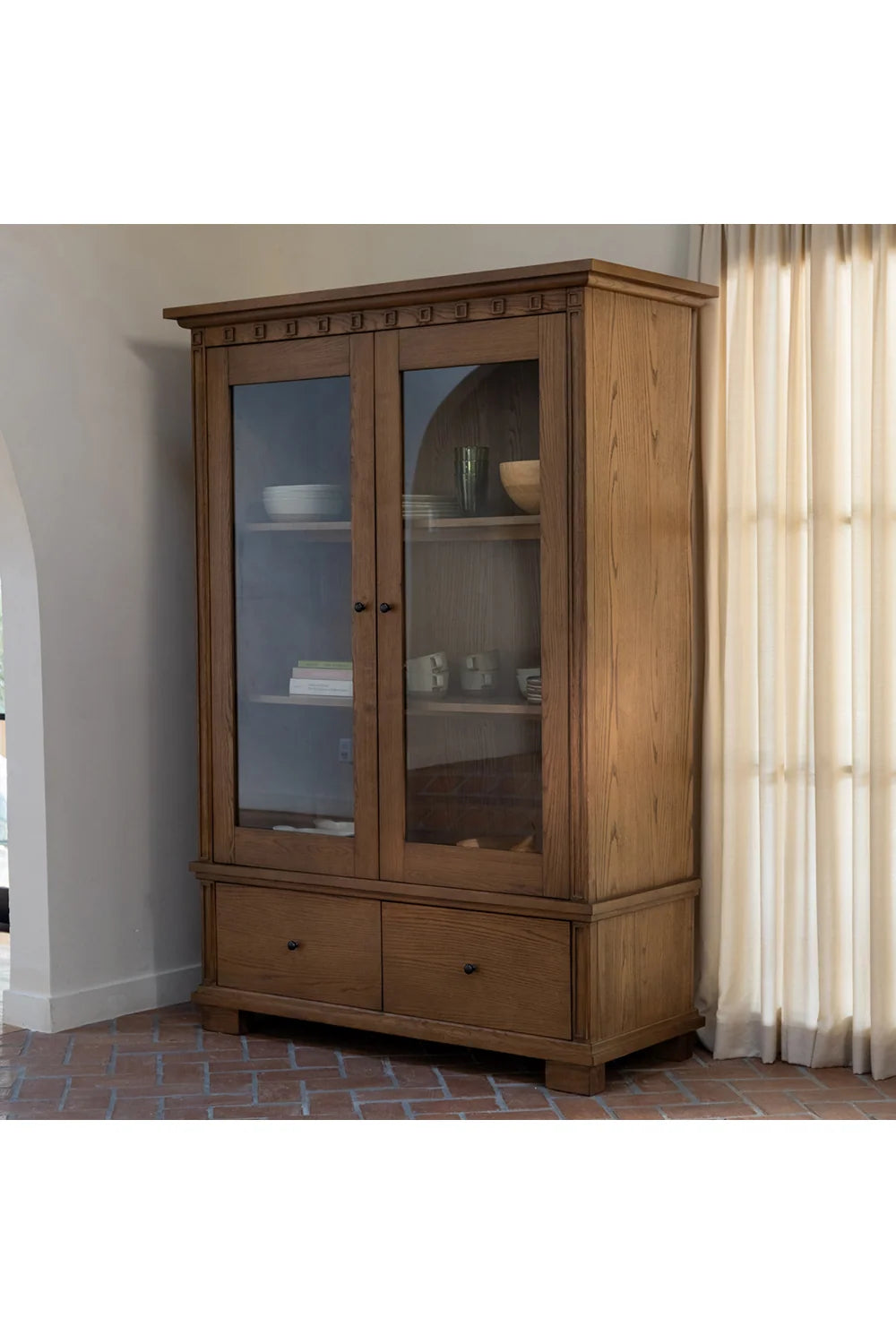 Luxury Modern Wood Tall Cabinet European Style for Villa