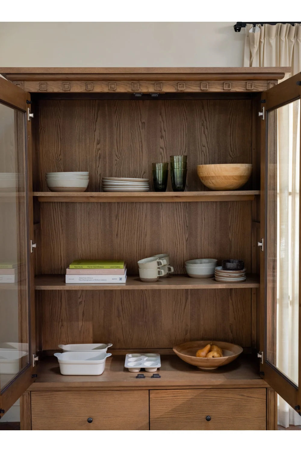 Luxury Modern Wood Tall Cabinet European Style for Villa