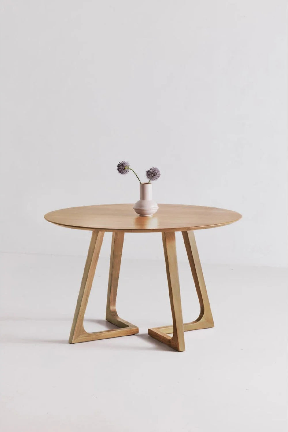Luxury Natural Oak Round Dining Table Modern Italian Style for Villa