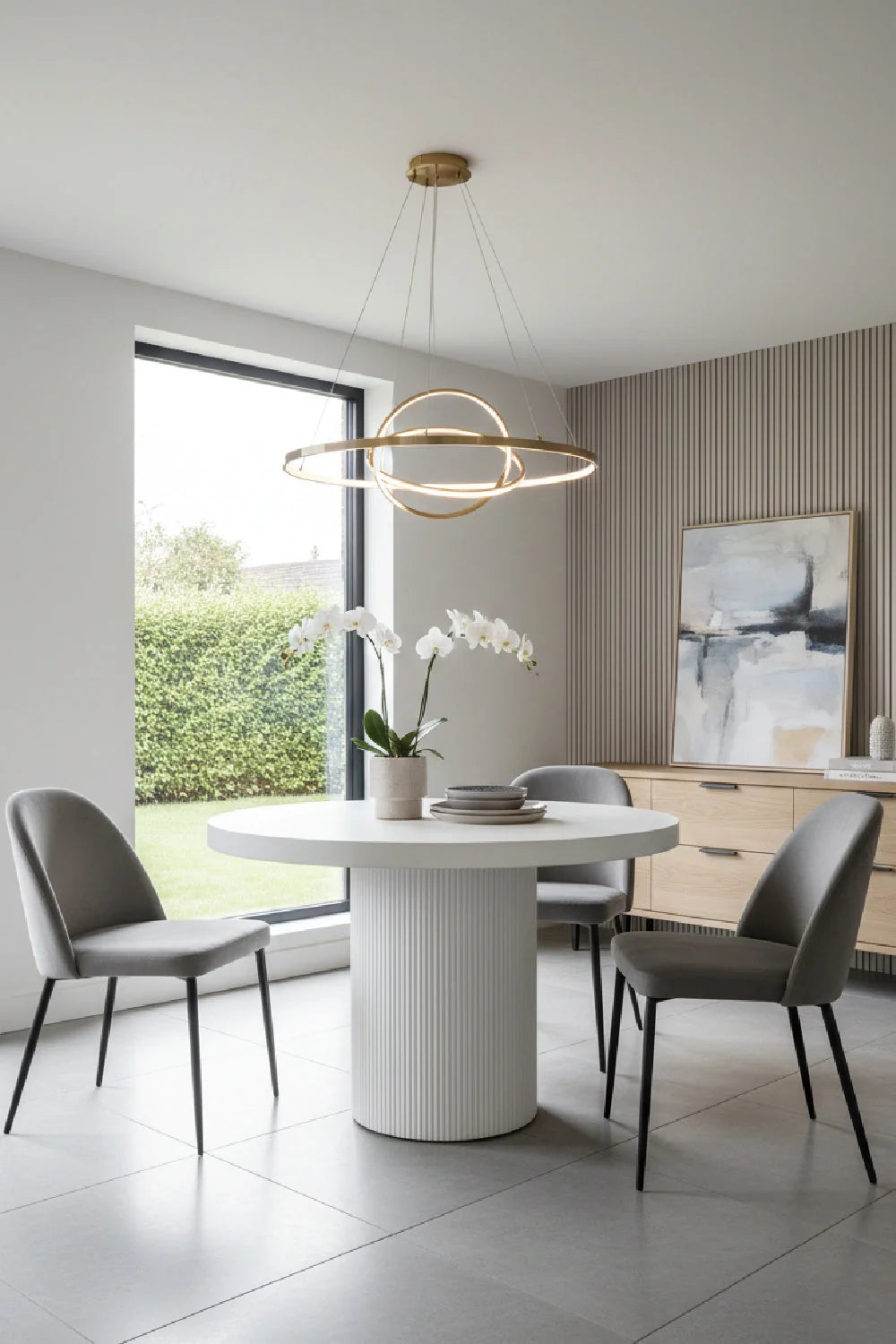 Luxury Nicolette White Concrete Round Dining Table Modern Italian Style for Villa
