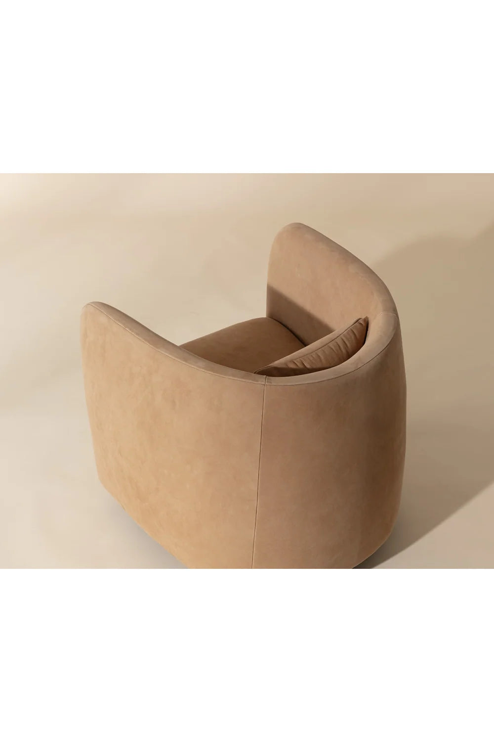 Luxury Nubuck Leather Swivel Lounge Chair Modern Italian Style for Villa