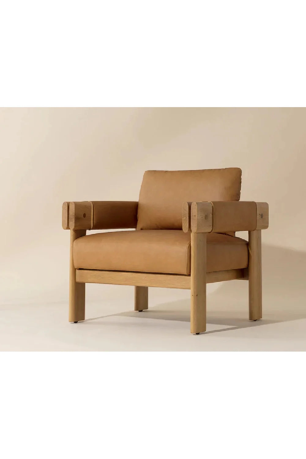 Luxury Oak Framed Leather Lounge Chair Modern Italian Style for Villa