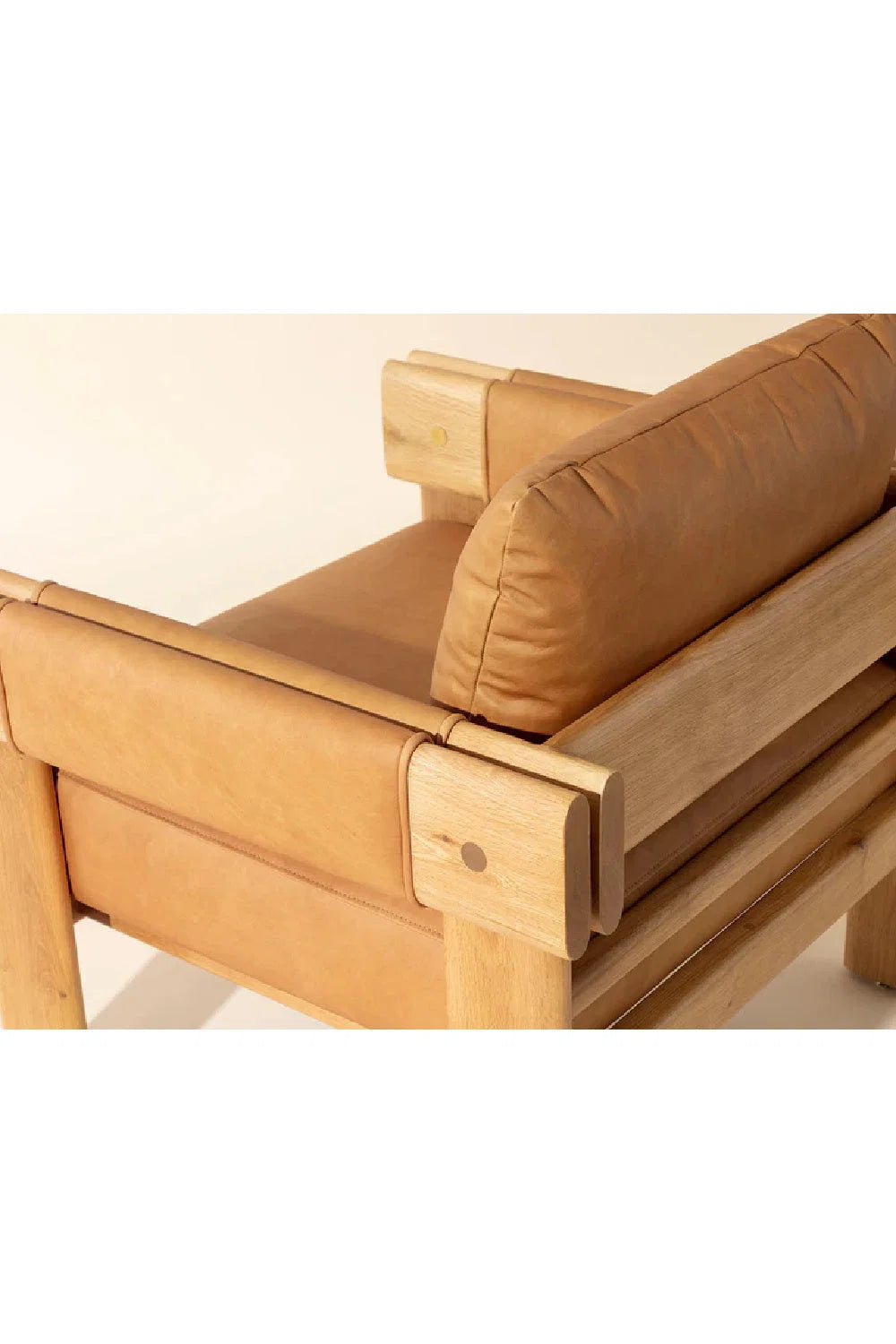 Luxury Oak Framed Leather Lounge Chair Modern Italian Style for Villa
