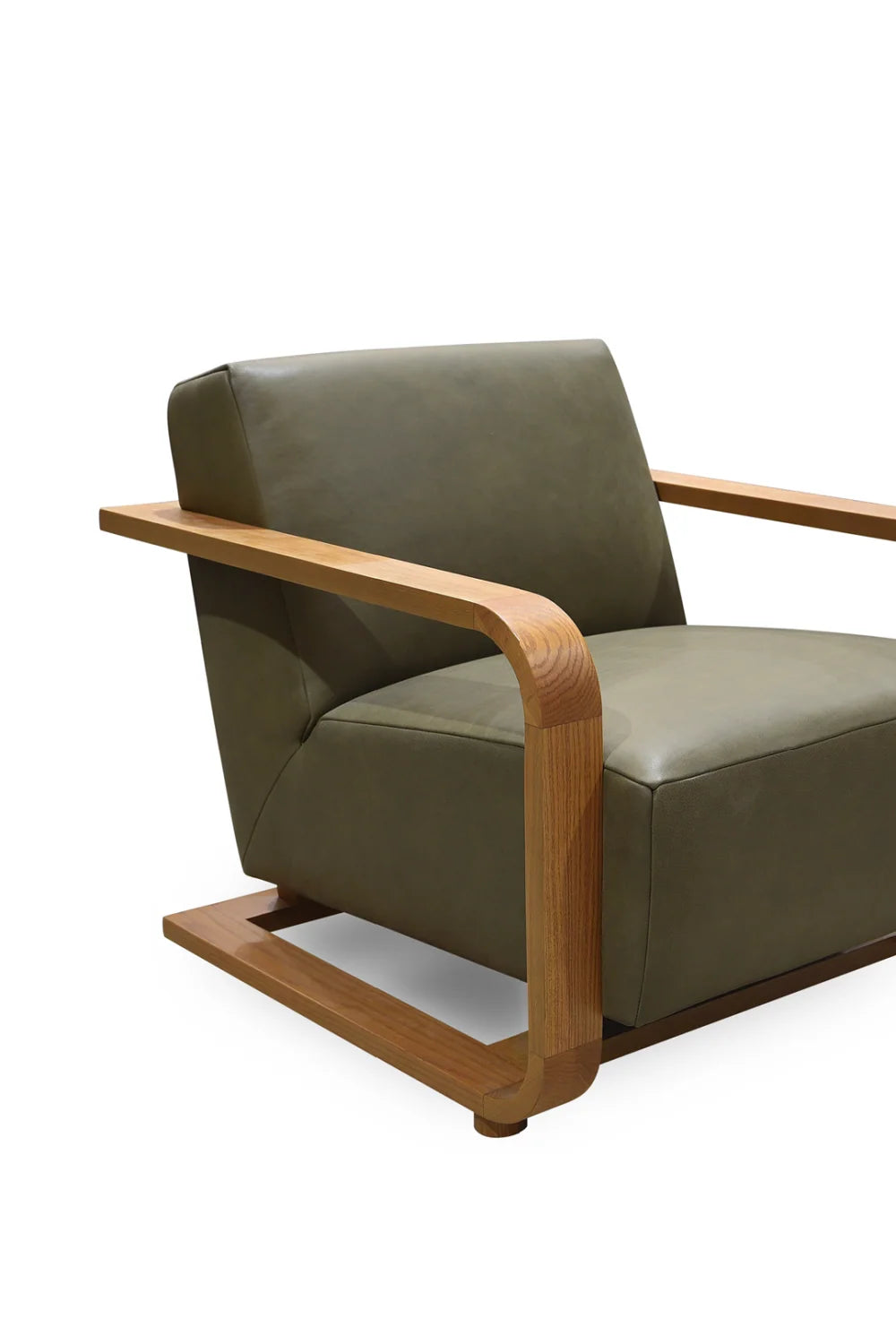 Luxury Oak Framed Lounge Chair Modern Italian Style for Villa