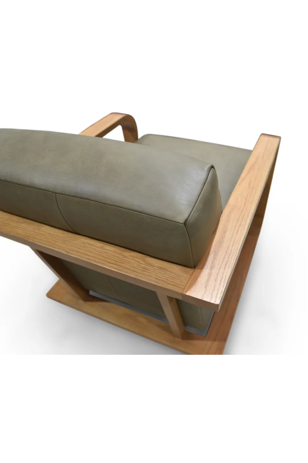 Luxury Oak Framed Lounge Chair Modern Italian Style for Villa