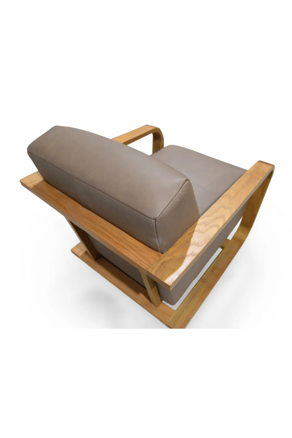 Luxury Oak Framed Lounge Chair Modern Italian Style for Villa