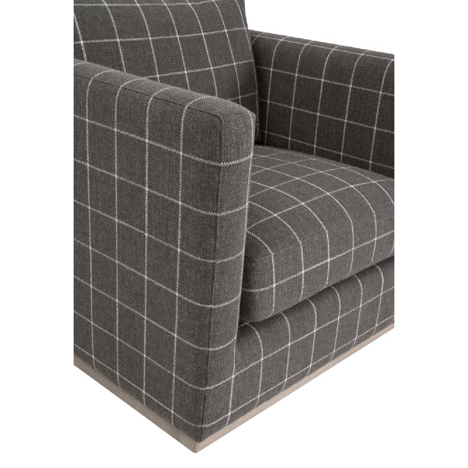 Luxury Oak Framed Swivel Club Chair European Style for Villa
