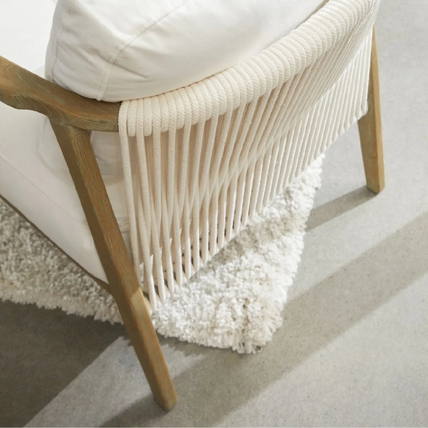 Luxury Oak Framed White Fabric Club Chair European Style for Villa