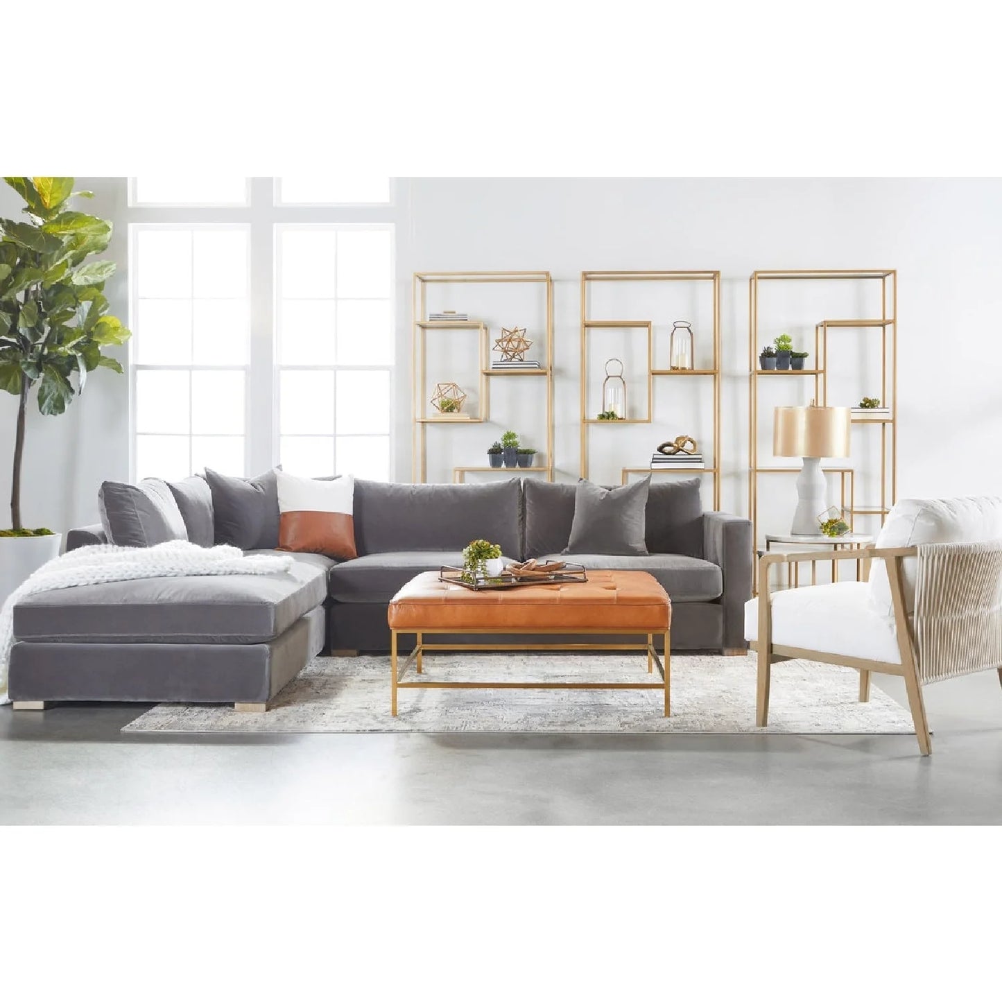 Luxury Oak Framed White Fabric Club Chair European Style for Villa