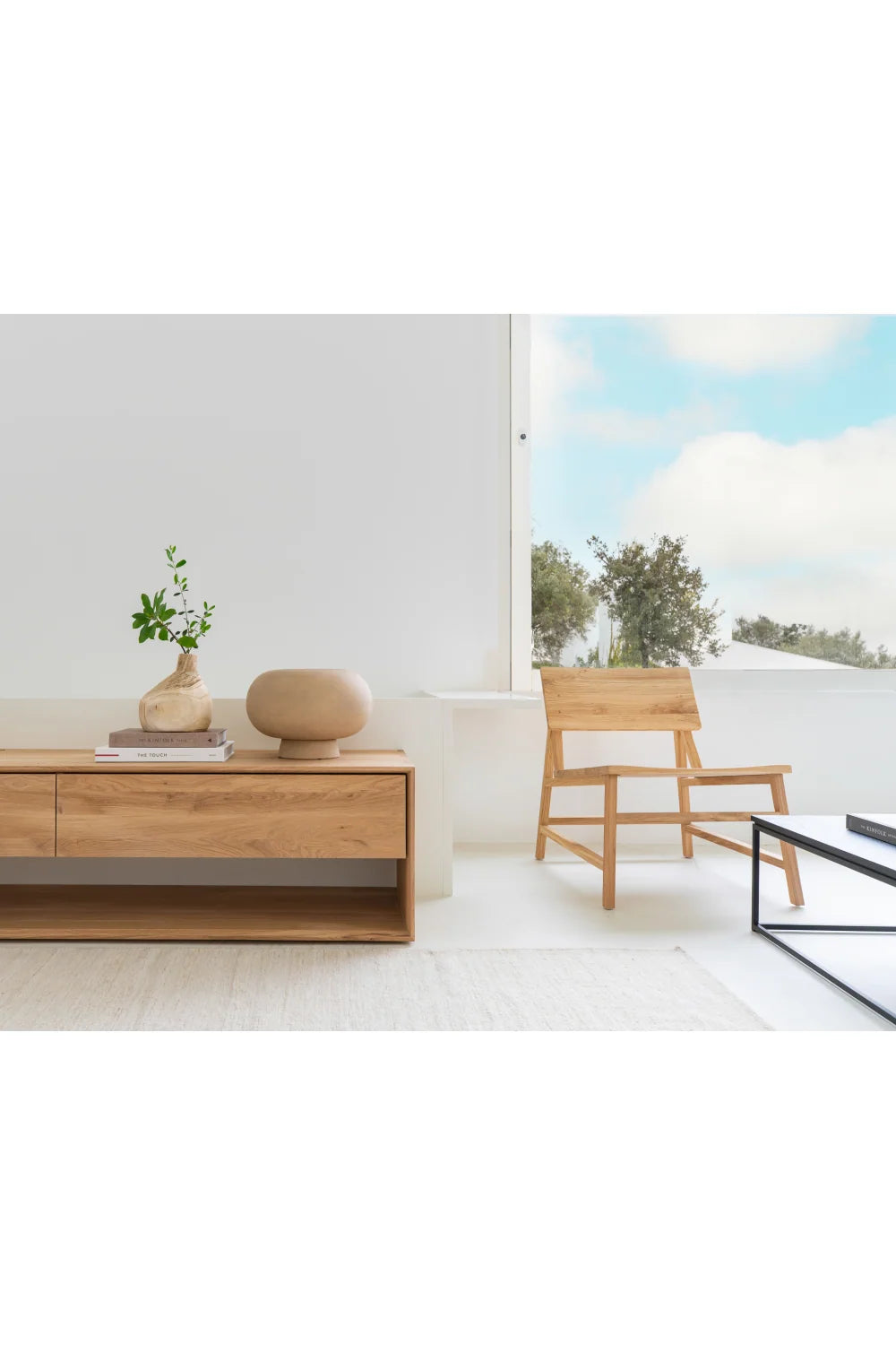 Luxury Oiled Oak TV Cupboard Modern Italian Style for Villa
