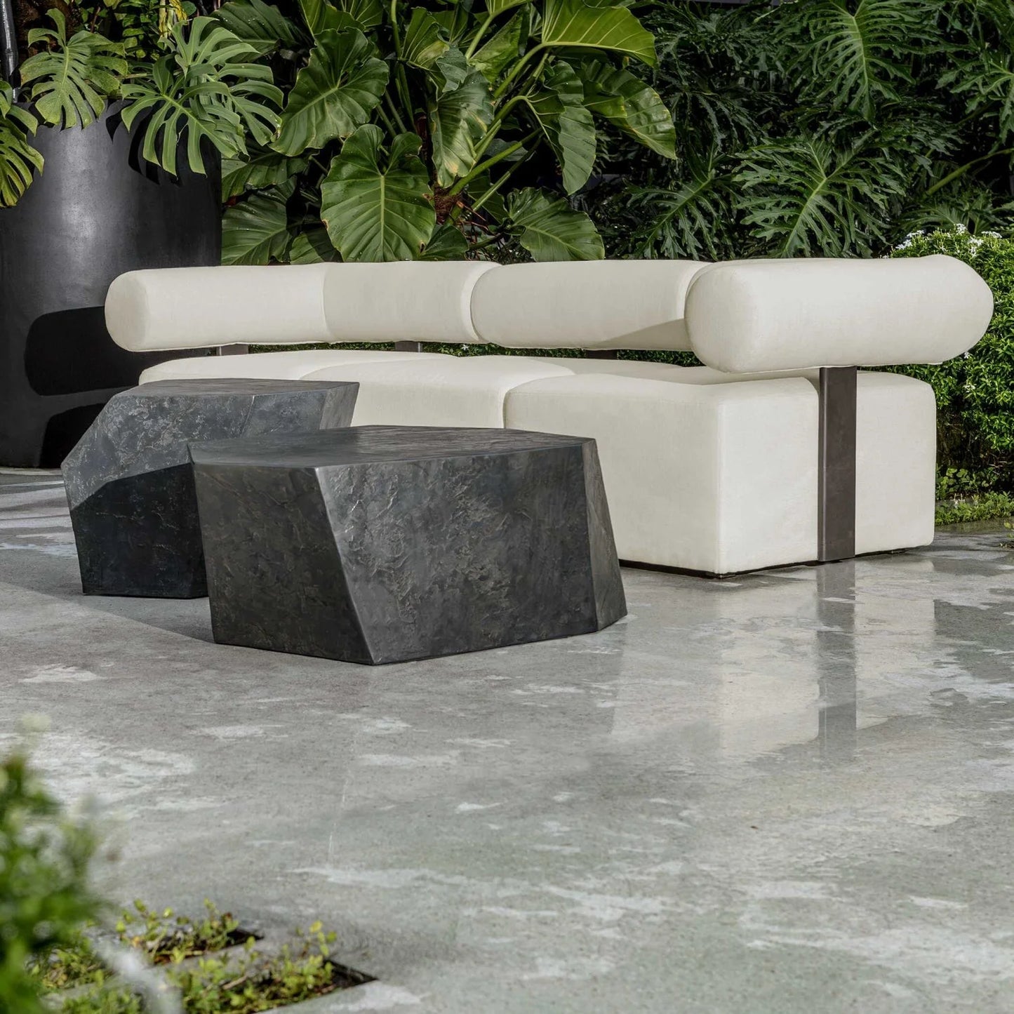 Luxury Parra Faceted Concrete Coffee Table Modern Italian Style for Villa