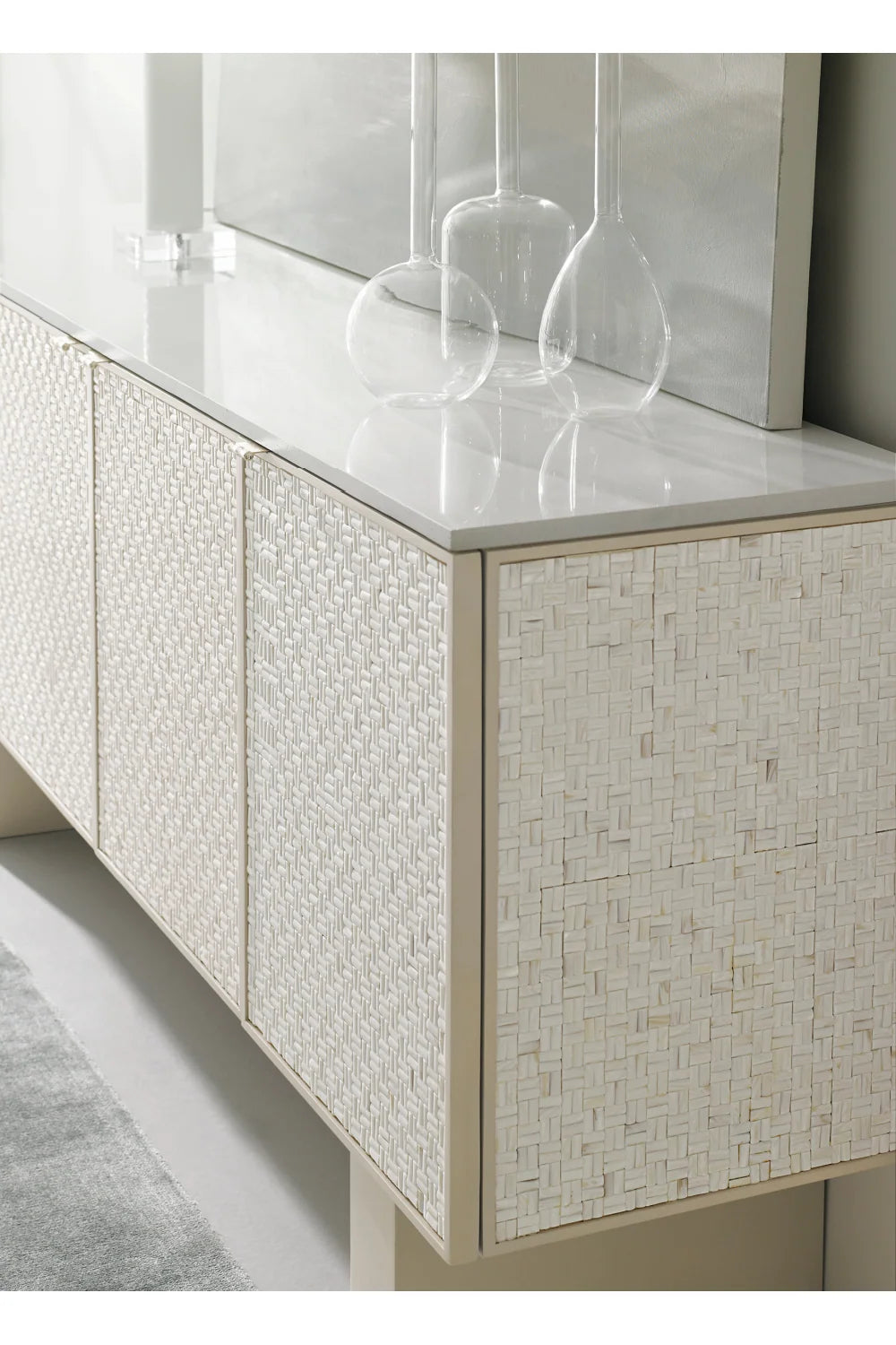 Luxury Pearlescent Shell 4-Door Sideboard European Style for Villa