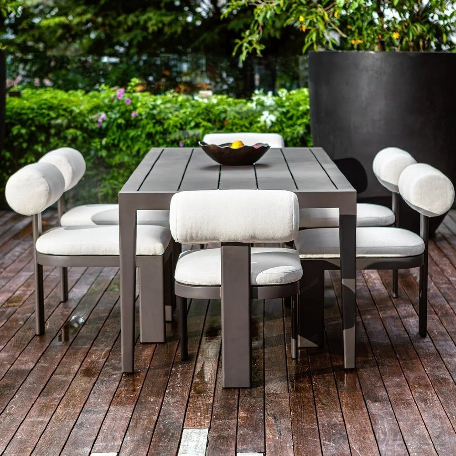 Luxury Polanco Aluminum Dining Table Modern Italian Style for Villa