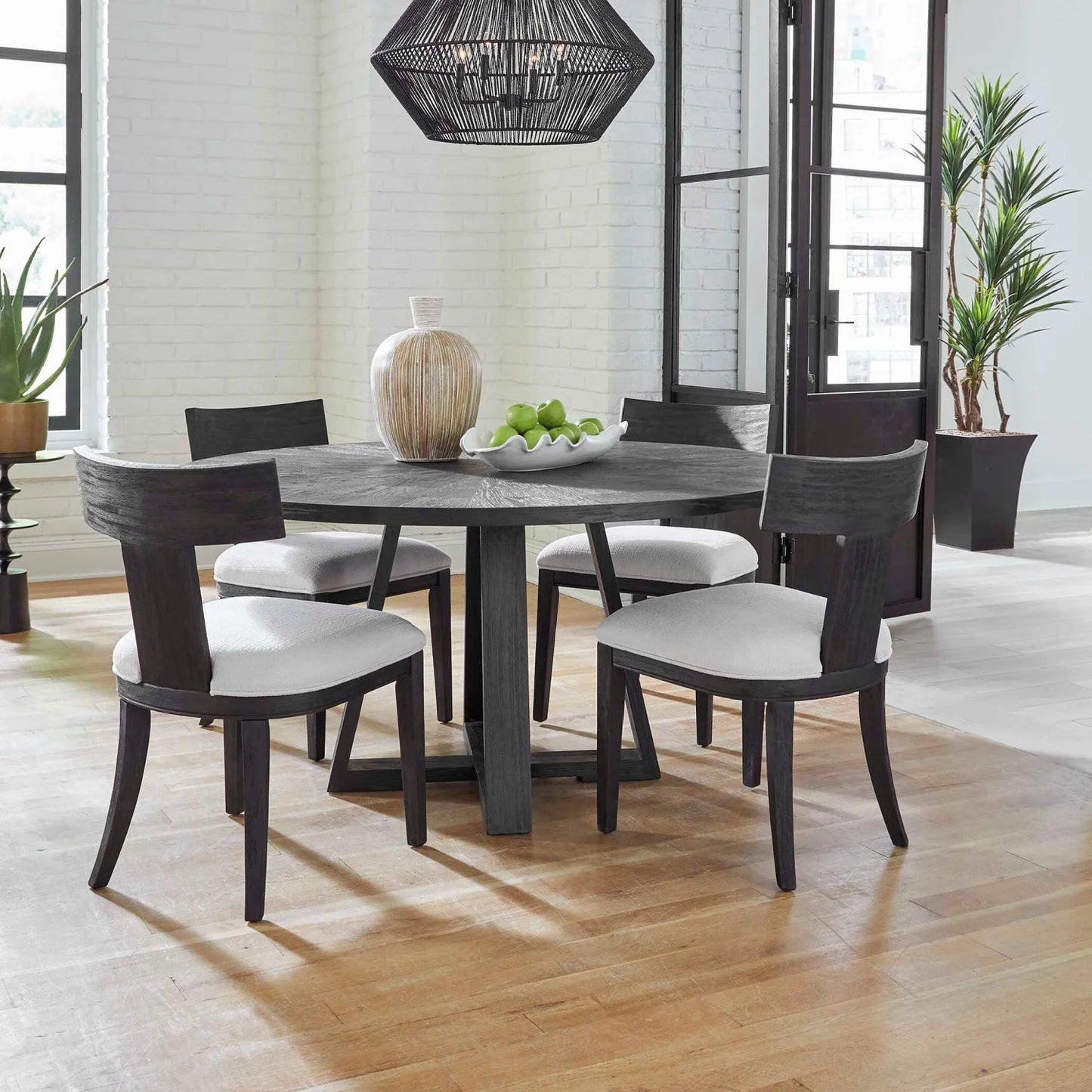 Luxury Pulsar Acacia Oval Dining Table Modern Italian Style for Villa