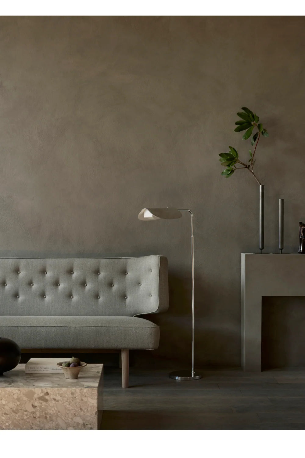 Luxury Radiohus Tufted Fabric Sofa Modern Italian Style for Villa