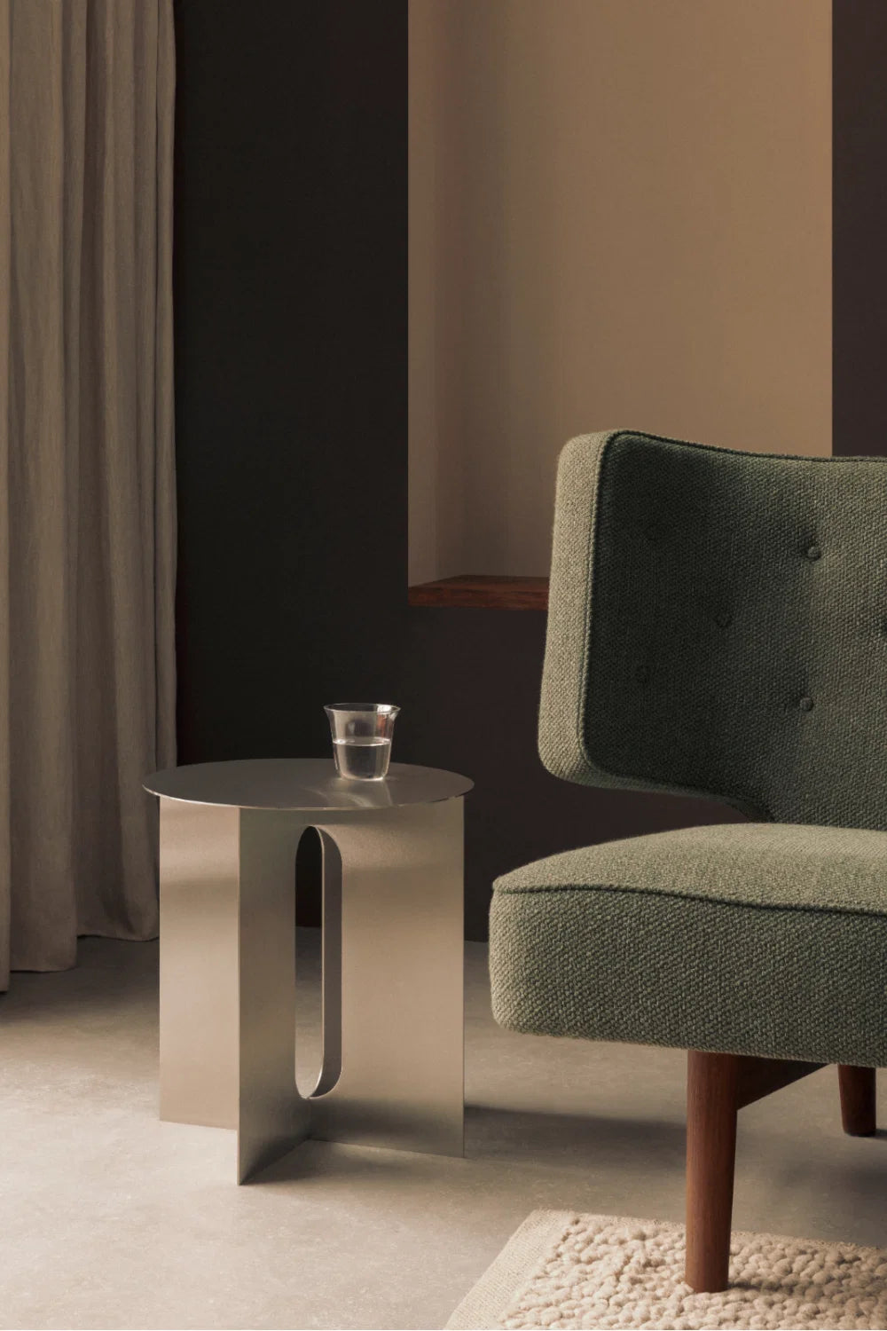 Luxury Radiohus Tufted Fabric Sofa Modern Italian Style for Villa