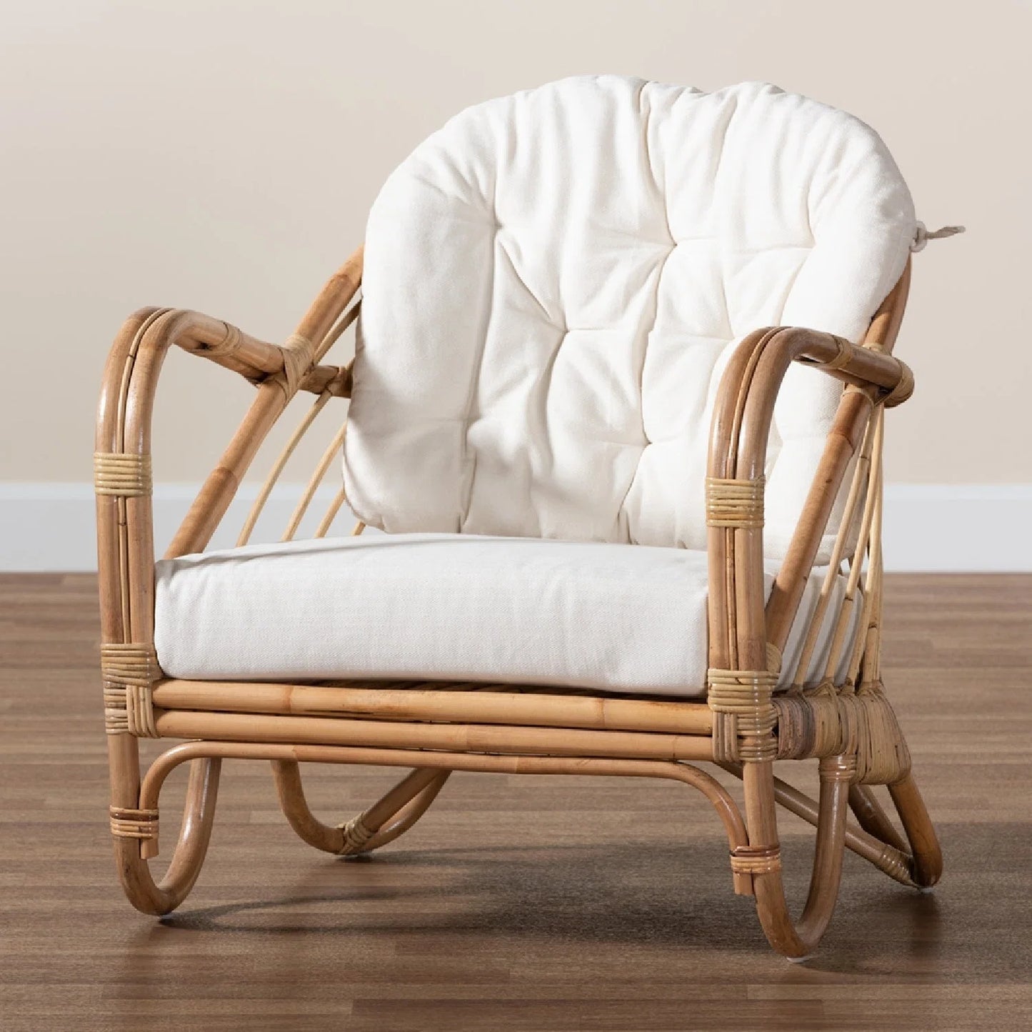 Luxury Rattan Lounge Chair Modern European Style for Villa