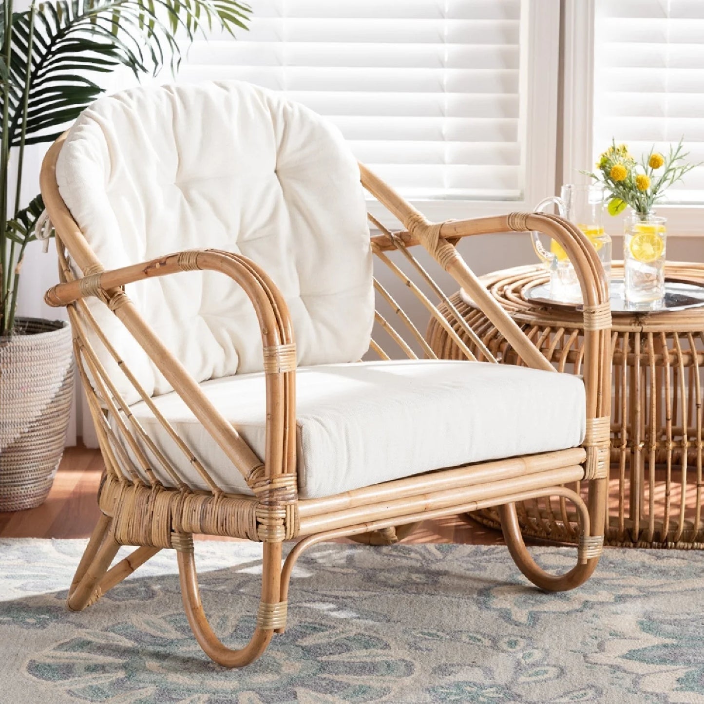 Luxury Rattan Lounge Chair Modern European Style for Villa