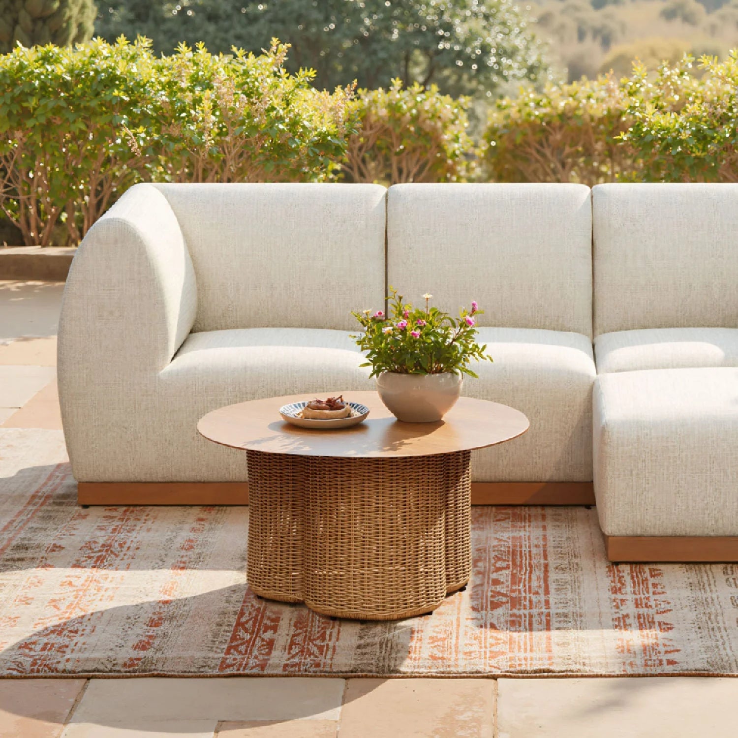 Luxury Rattan Round Coffee Table Modern Italian Style for Villa