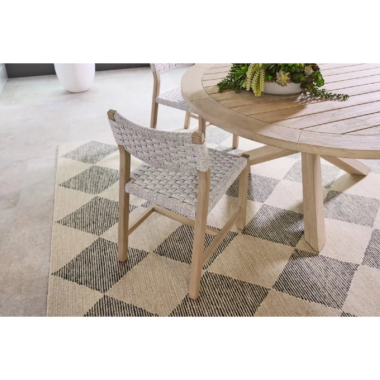 Luxury Rattan Solid Wood Modern Dining Chair European Style for Villa