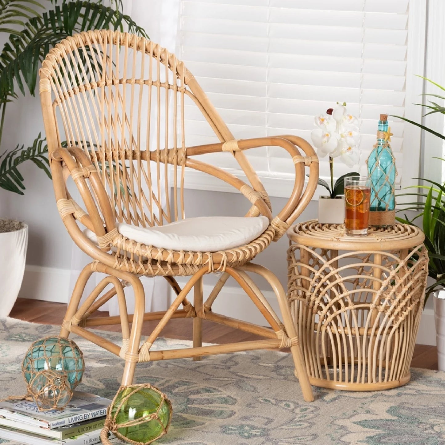 Luxury Rattan Woven Accent Chair Modern Italian Style for Villa