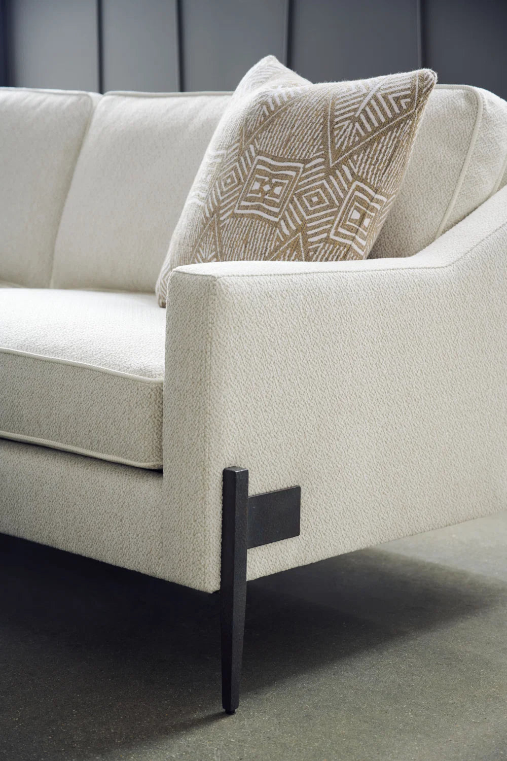 Luxury Remix Cream Fabric Three Seater Sofa Modern Italian Style for Villa