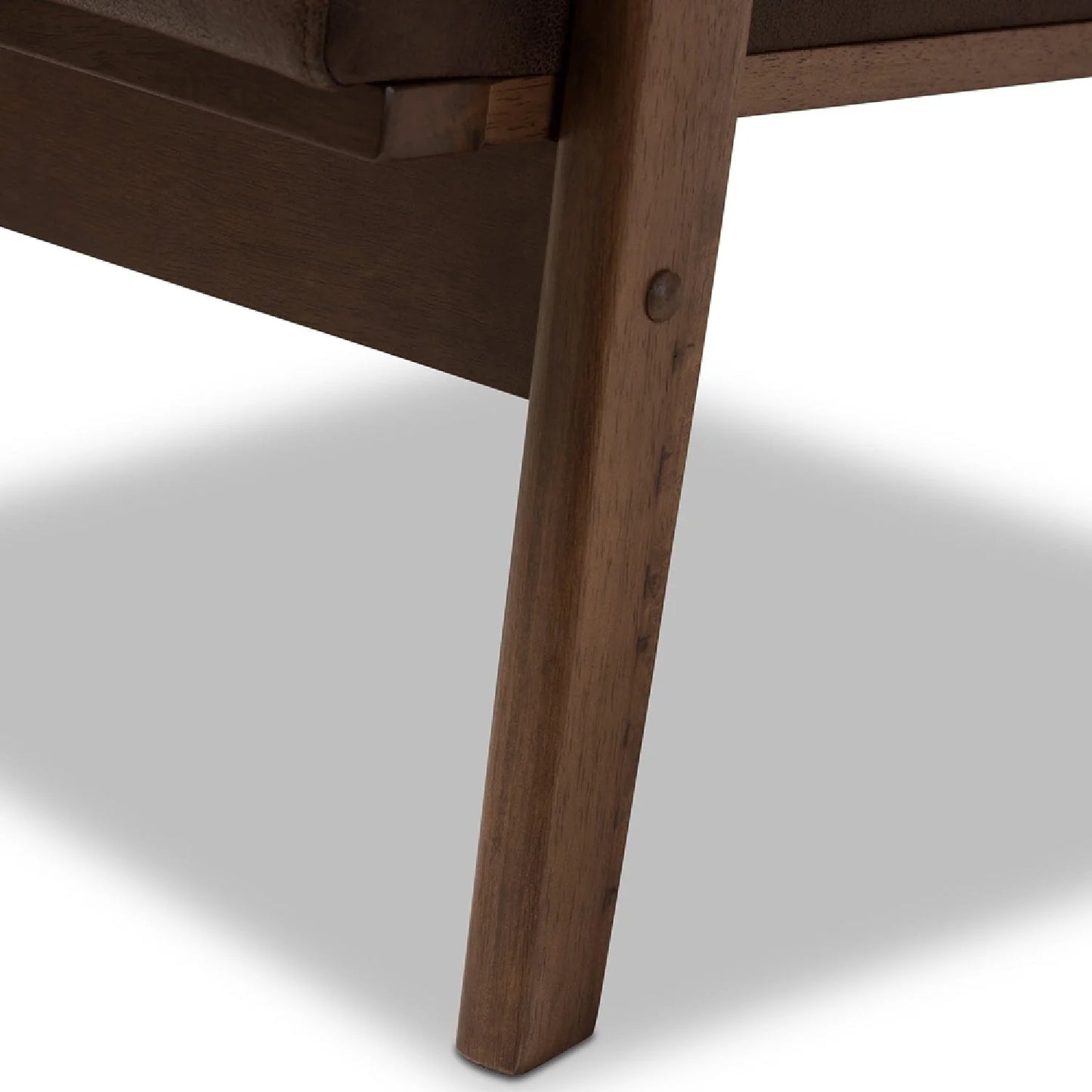 Luxury Retro Padded Lounge Chair Modern Italian Style for Villa