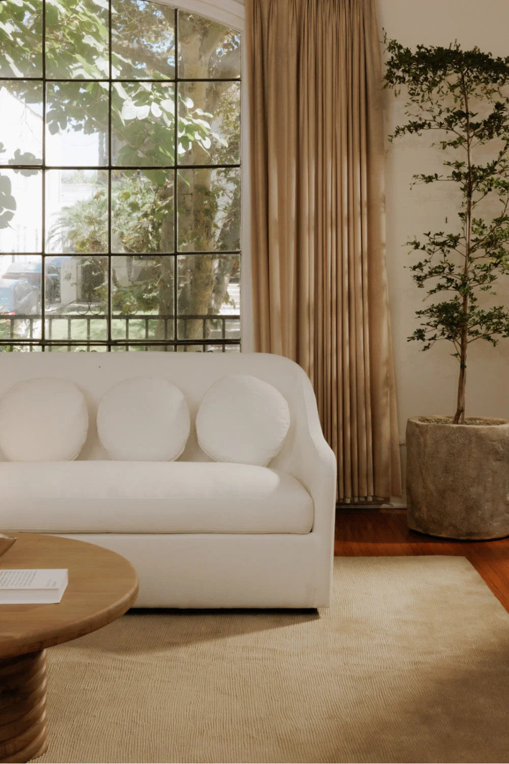 Luxury Rialto Curved Fabric Sofa Modern Italian Style for Villa
