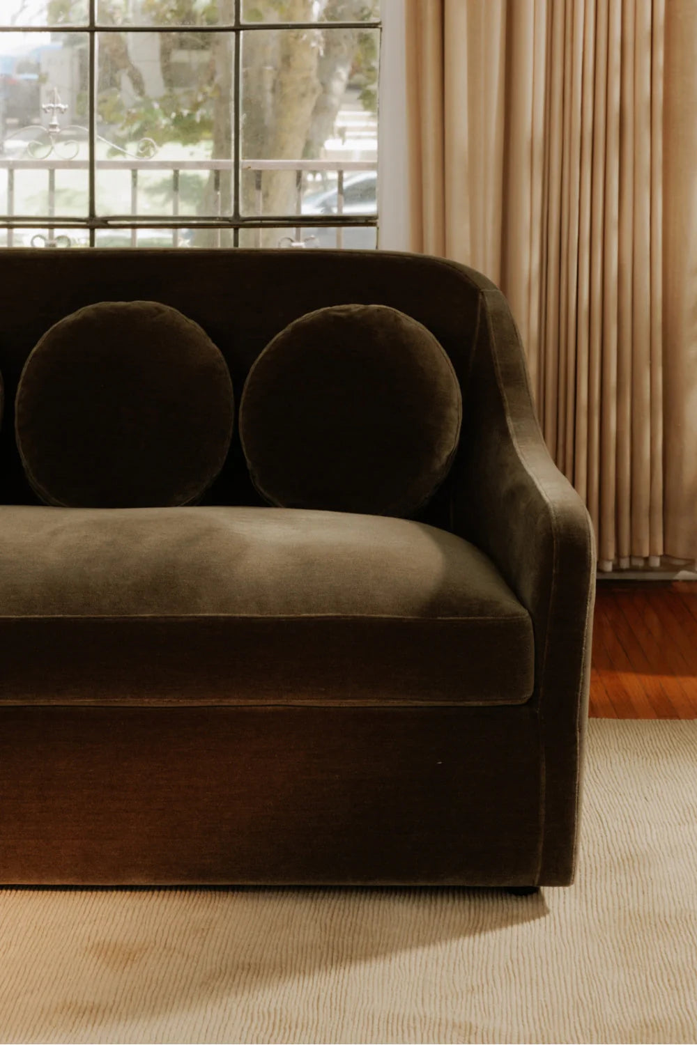 Luxury Rialto Curved Fabric Sofa Modern Italian Style for Villa